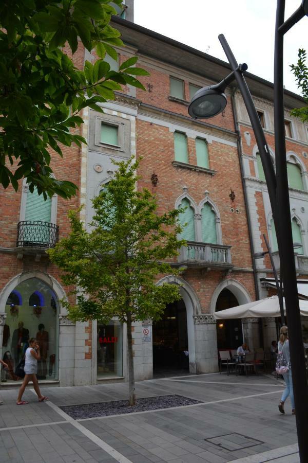 Excelsior 10 - Luxury Apartamento Grado